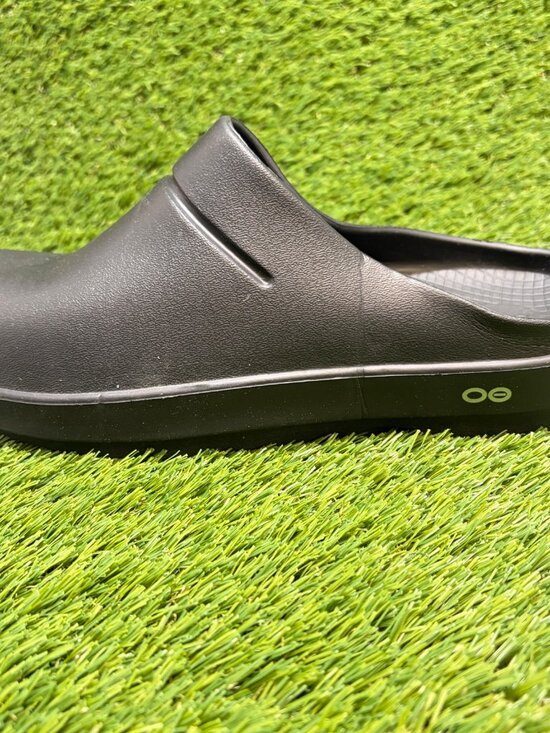 OOFOS OOcloog Clog Mens Size 10 Black Beach Outdoor Slip On Recovery Sandals main image 11